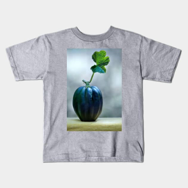 Acorn Squash with leaf Kids T-Shirt by LaurieMinor